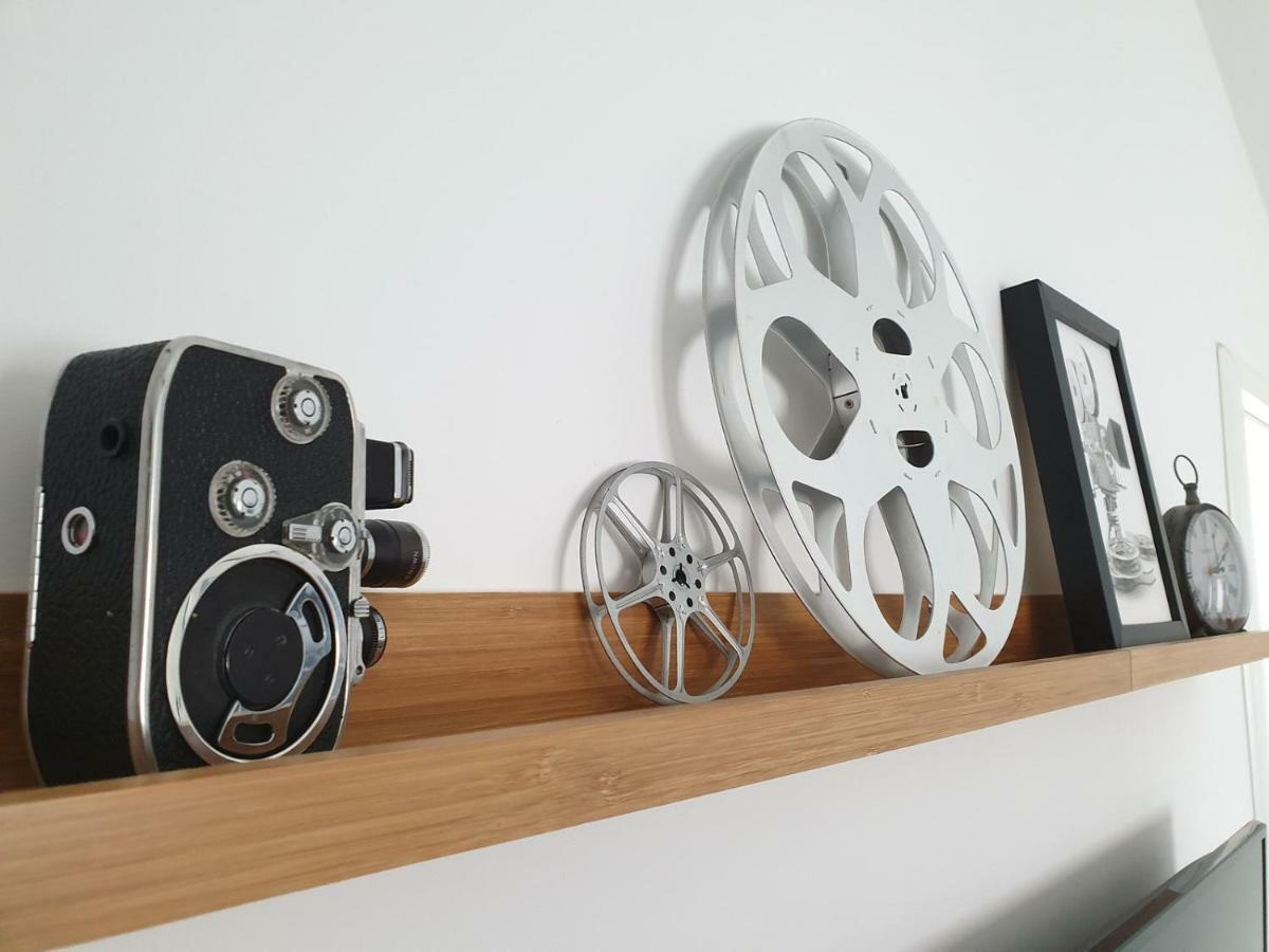 Apartment Movie Примоштен Экстерьер фото